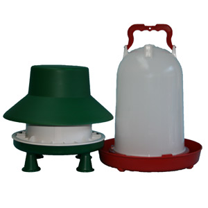 6 Kg plastic outdoor chicken feeder + 12 Litre plastic poultry drinker