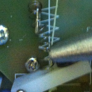 Cut the cord of the vsb as close to the white lever as possible vsb-door-opener-2